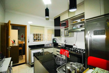 Casa à venda com 125m², 3 quartos e 2 vagascozinha