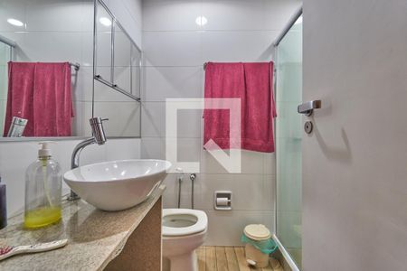 Apartamento à venda com 120m², 3 quartos e 1 vaga Apartamento à venda com 120m², 3 quartos e 1 vagaBanheiro Social