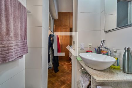 Apartamento à venda com 120m², 3 quartos e 1 vaga Apartamento à venda com 120m², 3 quartos e 1 vagaBanheiro Suite