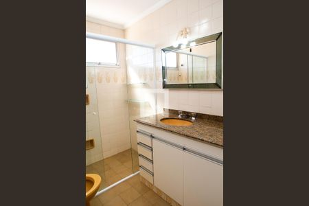 Banheiro da Suíte de apartamento à venda com 4 quartos, 135m² em Jardim Pacaembu, Jundiaí