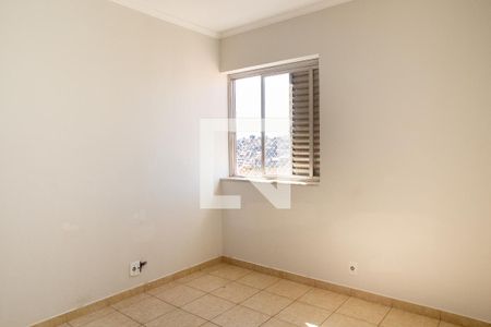 Apartamento à venda com 135m², 4 quartos e 2 vagasQuarto 2