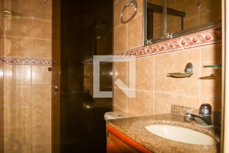 Casa à venda com 300m², 7 quartos e 3 vagasBanheiro da Suíte 1