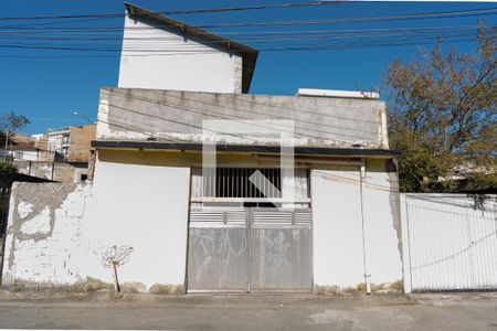 Casa à venda com 274m², 1 quarto e 7 vagasFachada