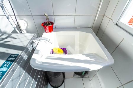Apartamento à venda com 105m², 3 quartos e 2 vagas Apartamento à venda com 105m², 3 quartos e 2 vagasCozinha e Área de Serviço