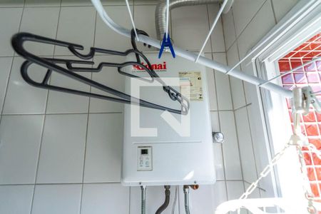 Apartamento à venda com 105m², 3 quartos e 2 vagas Apartamento à venda com 105m², 3 quartos e 2 vagasCozinha e Área de Serviço