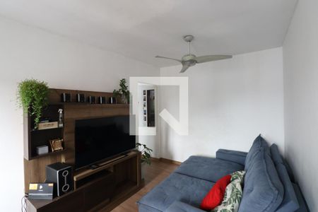 Sala de apartamento para alugar com 2 quartos, 80m² em Colubandê, São Gonçalo