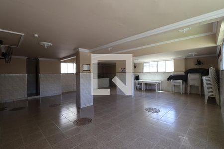 Apartamento para alugar com 80m², 2 quartos e 2 vagasÁrea comum - Salão de festas