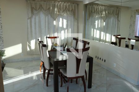 Casa para alugar com 650m², 4 quartos e 2 vagasSala de Jantar