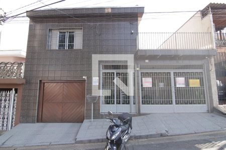 Casa à venda com 250m², 3 quartos e 2 vagasFachada