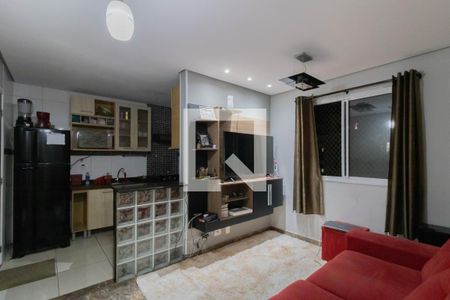 Sala de apartamento à venda com 2 quartos, 53m² em Jardim Cocaia, Guarulhos
