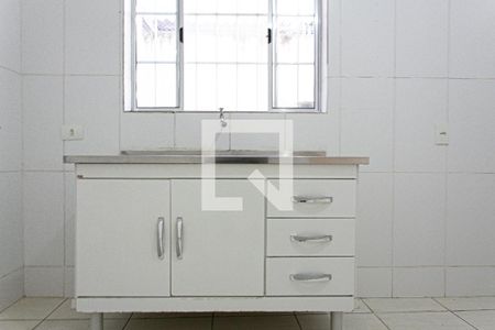 Cozinha de casa de condomínio para alugar com 1 quarto, 35m² em Vila Esperança, São Paulo