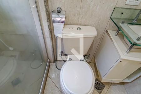 banheiro de apartamento à venda com 1 quarto, 60m² em Taquara, Rio de Janeiro