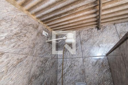 Casa para alugar com 344m², 3 quartos e 6 vagasBanheiro da garagem