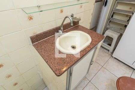 Casa para alugar com 344m², 3 quartos e 6 vagasBanheiro Social