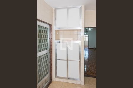 Casa para alugar com 344m², 3 quartos e 6 vagasCopa - Armários