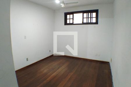 Quarto 1 de casa à venda com 3 quartos, 120m² em Serra Grande, Niterói