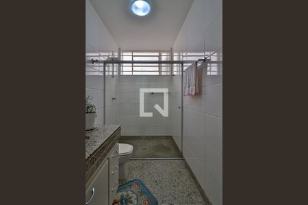 Casa à venda com 280m², 4 quartos e 3 vagasBanheiro do Corredor