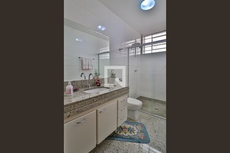 Casa à venda com 280m², 4 quartos e 3 vagasBanheiro do Corredor