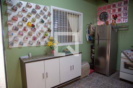 Casa à venda com 125m², 2 quartos e 4 vagas Casa à venda com 125m², 2 quartos e 4 vagasCozinha