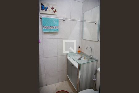 Casa à venda com 125m², 2 quartos e 4 vagas Casa à venda com 125m², 2 quartos e 4 vagasBanheiro