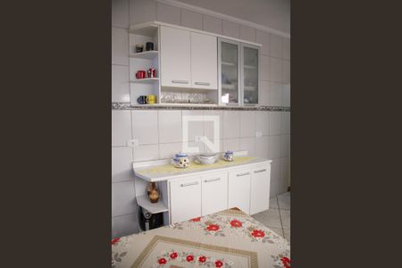 Casa à venda com 125m², 2 quartos e 4 vagas Casa à venda com 125m², 2 quartos e 4 vagasCozinha