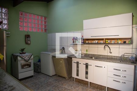 Casa à venda com 125m², 2 quartos e 4 vagas Casa à venda com 125m², 2 quartos e 4 vagasCozinha