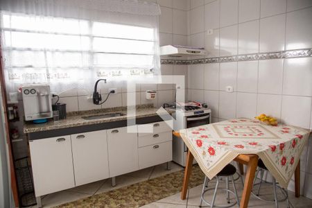 Casa à venda com 125m², 2 quartos e 4 vagas Casa à venda com 125m², 2 quartos e 4 vagasCozinha