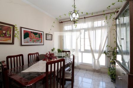 Apartamento à venda com 90m², 2 quartos e sem vagaSala