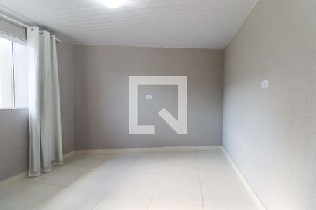 Quarto de casa para alugar com 1 quarto, 48m² em Guaíra, Curitiba