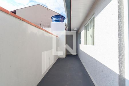 Casa para alugar com 48m², 1 quarto e 1 vagaLateral 