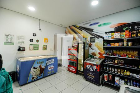 Apartamento para alugar com 32m², 1 quarto e 1 vagaMini market