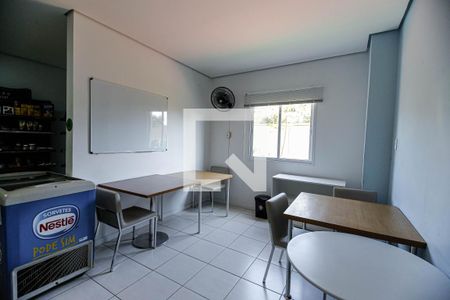 Apartamento para alugar com 32m², 1 quarto e 1 vagaMini market