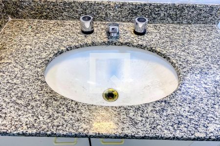 Casa à venda com 120m², 2 quartos e 1 vagaBanheiro 2