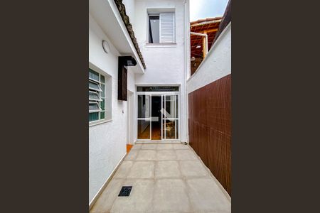Casa à venda com 120m², 2 quartos e 1 vagaÁrea externa