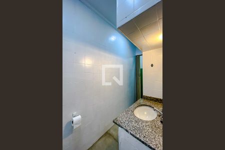 Casa à venda com 120m², 2 quartos e 1 vagaBanheiro 2