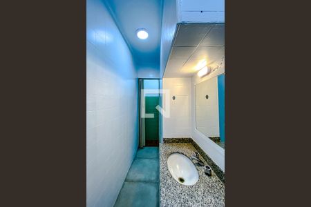 Casa à venda com 120m², 2 quartos e 1 vagaBanheiro 2