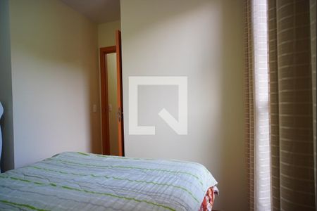 Quarto 2 de apartamento à venda com 2 quartos, 44m² em Rubem Berta, Porto Alegre