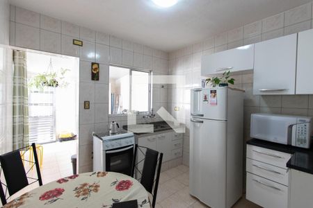 Casa de condomínio à venda com 126m², 2 quartos e 2 vagas Casa de condomínio à venda com 126m², 2 quartos e 2 vagasCozinha