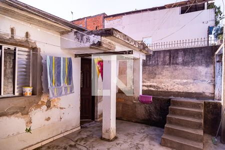 Casa à venda com 59m², 2 quartos e 6 vagas Casa à venda com 59m², 2 quartos e 6 vagasHall de Entrada