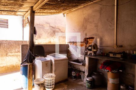 Casa à venda com 59m², 2 quartos e 6 vagas Casa à venda com 59m², 2 quartos e 6 vagasÁrea de Serviço