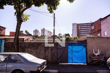 Casa à venda com 59m², 2 quartos e 6 vagas Casa à venda com 59m², 2 quartos e 6 vagasFachada