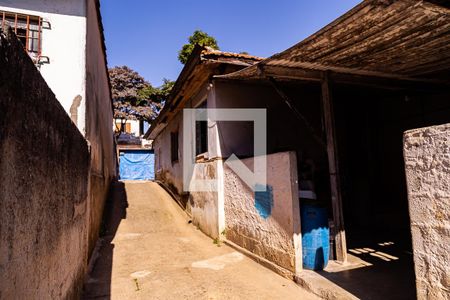 Casa à venda com 59m², 2 quartos e 6 vagas Casa à venda com 59m², 2 quartos e 6 vagasGaragem