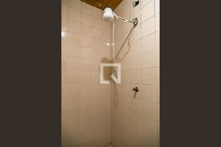 Casa à venda com 59m², 2 quartos e 6 vagas Casa à venda com 59m², 2 quartos e 6 vagasBanheiro