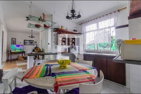 Apartamento para alugar com 160m², 3 quartos e 2 vagasCozinha