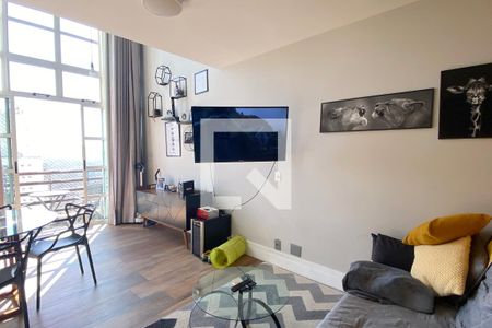 Sala de apartamento para alugar com 1 quarto, 75m² em Alphaville Industrial, Barueri