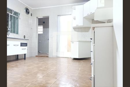 Cozinha de casa para alugar com 3 quartos, 70m² em Jardim Sapopemba, São Paulo