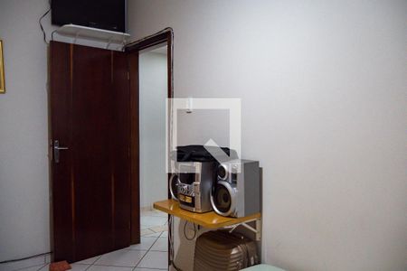 Casa à venda com 217m², 5 quartos e 5 vagasQuarto 3