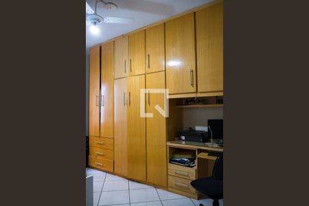 Casa à venda com 217m², 5 quartos e 5 vagasQuarto 3