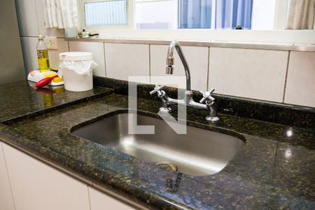 Casa à venda com 217m², 5 quartos e 5 vagasCozinha Casa 1