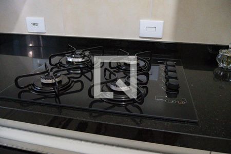 Casa à venda com 217m², 5 quartos e 5 vagasCozinha Casa 2